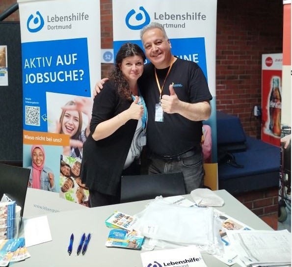 L. Schulmann von der Lebenshilfe Dortmund bei der Veranstaltung.